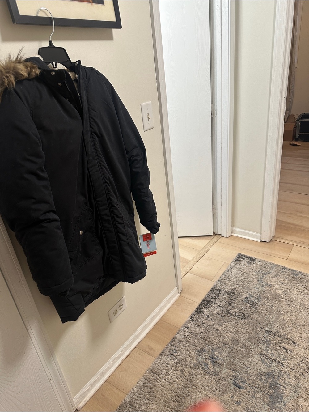 Women's Black Hooded Puffer Coat with Faux Fur Trim